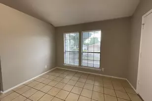 4104 Green Acres Cir, Arlington, TX 76017 - Photo 7