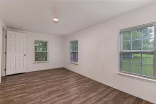 1010 E College St, Terrell, TX 75160 - Photo 17