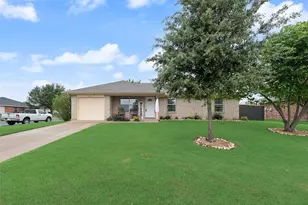 1108 Ashwood Ct, Cleburne, TX 76033 - Photo 39