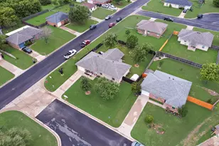 1108 Ashwood Ct, Cleburne, TX 76033 - Photo 37
