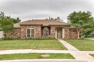 1622 Palisades Dr, Carrollton, TX 75007 - Photo 1