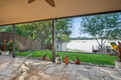 1303 Lakeshore Drive, Irving, TX 75060 - Photo 37