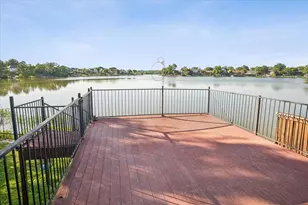 1303 Lakeshore Dr, Irving, TX 75060 - Photo 39