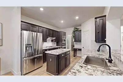 1817 Marble Pass Drive, Flower Mound, TX 75028 - Photo 9