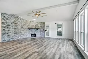 261 Timberlake Dr, Azle, TX 76020 - Photo 5