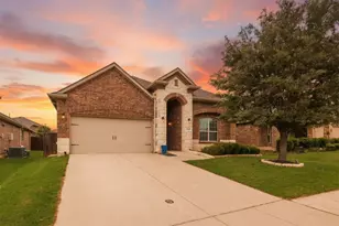 1305 Cheyenne Dr, Aubrey, TX 76227 - Photo 7