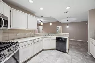 716 Ashbrook Dr, DeSoto, TX 75115 - Photo 15