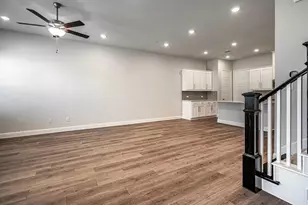 336 Almanor St, Lewisville, TX 75056 - Photo 3