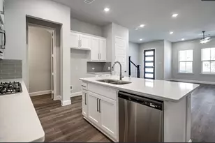 336 Almanor St, Lewisville, TX 75056 - Photo 7
