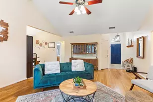 801 Switzer Ln, Cedar Hill, TX 75104 - Photo 7