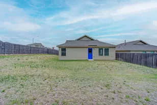 8409 Holw Bnd St, Fort Worth, TX 76123 - Photo 17