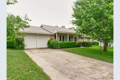 501 Stevens Drive, Benbrook, TX 76126 - Photo 3