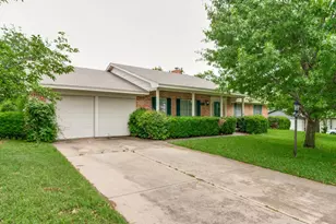 501 Stevens Dr, Benbrook, TX 76126 - Photo 3