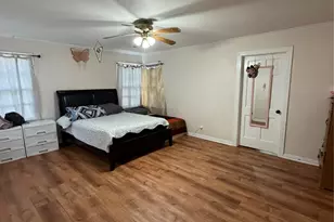 212 E 8th St, Ferris, TX 75125 - Photo 9