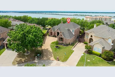 111 Mayflower Court, Rockwall, TX 75032 - Photo 3