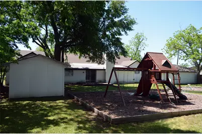 1050 W Dallas Avenue, Cooper, TX 75432 - Photo 29