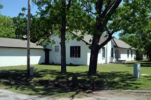 1050 W Dallas Ave, Cooper, TX 75432 - Photo 1
