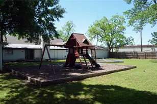1050 W Dallas Ave, Cooper, TX 75432 - Photo 31
