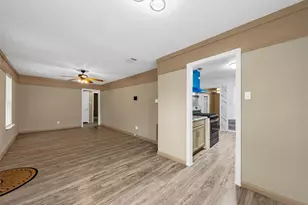 2012 N 39th St, Waco, TX 76707 - Photo 5