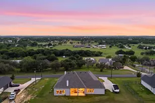 200 Finney Dr, Weatherford, TX 76085 - Photo 3