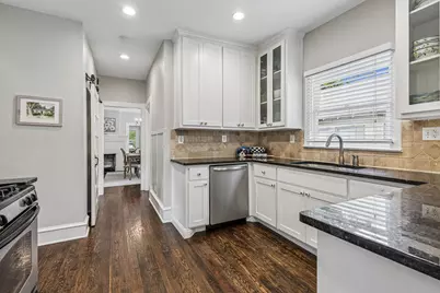 902 N Edgefield Avenue, Dallas, TX 75208 - Photo 11