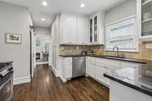 902 N Edgefield Ave, Dallas, TX 75208 - Photo 11