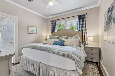 902 N Edgefield Avenue, Dallas, TX 75208 - Photo 13