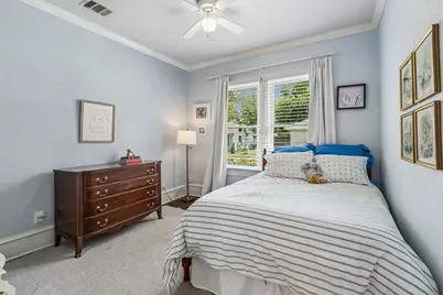 902 N Edgefield Avenue, Dallas, TX 75208 - Photo 19