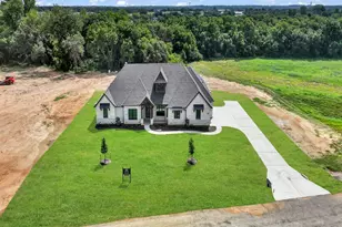 305 Wrangler Ct, Weatherford, TX 76088 - Photo 5