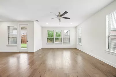 2224 Briar Ridge Trail, Carrollton, TX 75010 - Photo 7