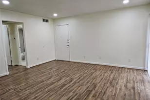 12816 Midway Rd, Dallas, TX 75244 - Photo 9
