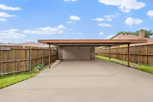1947 Chesham Dr, Carrollton, TX 75007 - Photo 13