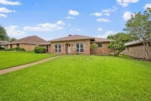 1947 Chesham Dr, Carrollton, TX 75007 - Photo 35