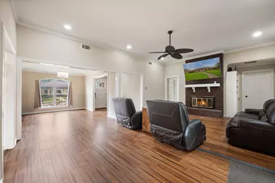 1947 Chesham Drive, Carrollton, TX 75007 - Photo 5