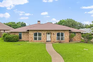 1947 Chesham Dr, Carrollton, TX 75007 - Photo 5