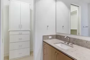 2408 Victory Park Ln, Dallas, TX 75219 - Photo 11