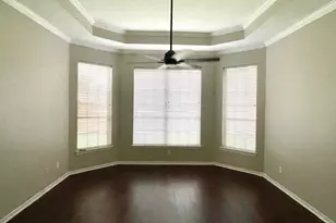 9705 Raven Ln, Irving, TX 75063 - Photo 7