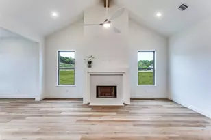 912 Triple Crown Ct, Willow Park, TX 76087 - Photo 9