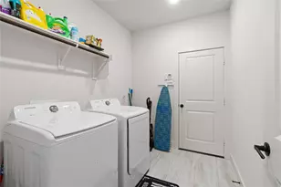 704 S Hidden Lks Dr, DeSoto, TX 75115 - Photo 37