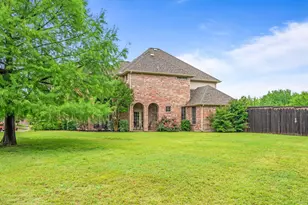 703 Mockingbird Dr, Murphy, TX 75094 - Photo 5