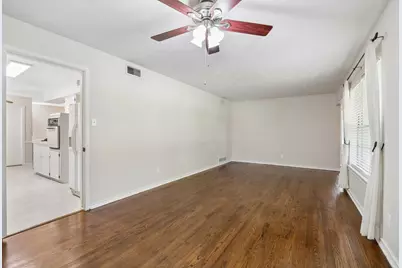 10639 Longmeadow Drive, Dallas, TX 75238 - Photo 5