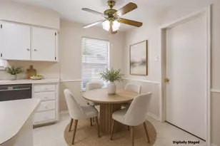 10639 Longmeadow Dr, Dallas, TX 75238 - Photo 11