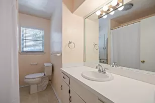 10639 Longmeadow Dr, Dallas, TX 75238 - Photo 23
