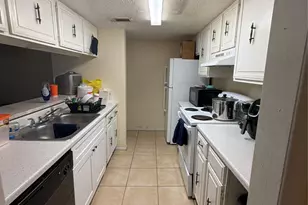 8560 Park Ln, Dallas, TX 75231 - Photo 17