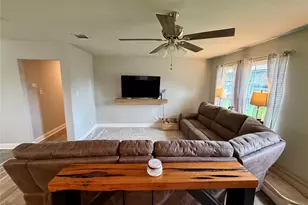 619 Mansfield Rd, Cleburne, TX 76031 - Photo 5