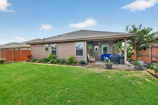 833 Rutherford Dr, Crowley, TX 76036 - Photo 27