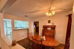 300 Denton Ct, Collinsville, TX 76233 - Photo 13