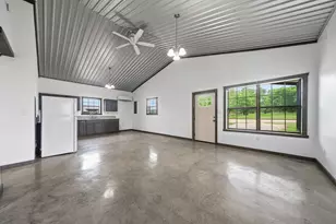 321 Ave B, Walnut Springs, TX 76690 - Photo 3