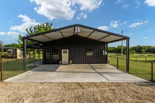 321 Ave B, Walnut Springs, TX 76690 - Photo 19