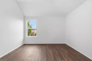 725 Parkford Ln, Arlington, TX 76001 - Photo 25